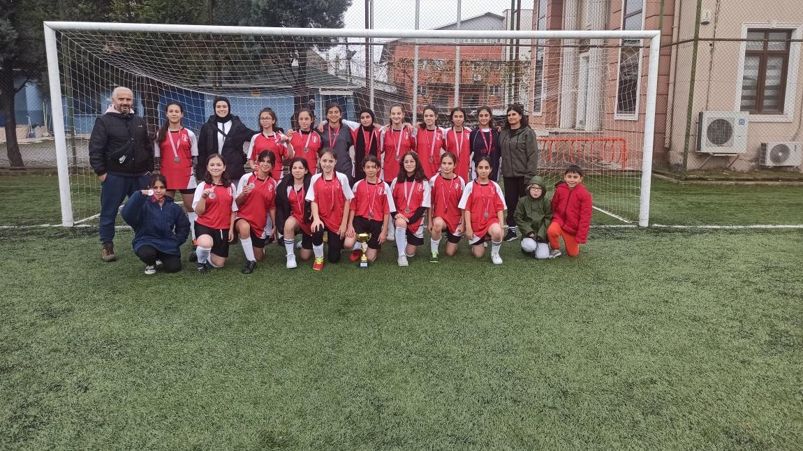 Kız Futbol Takımlarımızdan Büyük Başarı